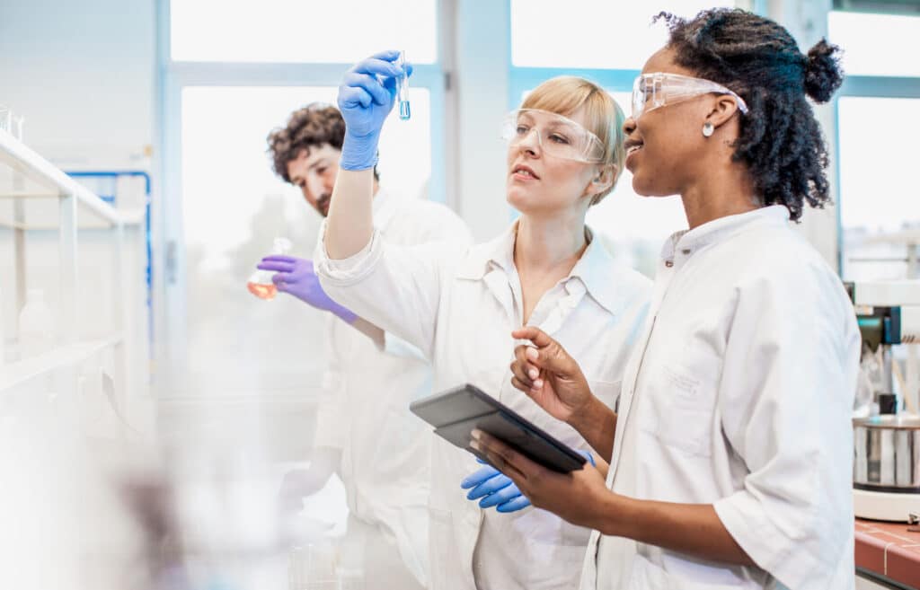 Pharmaceutical team working in a lab.